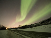 Polarlichter kurz vor Mondaufgang